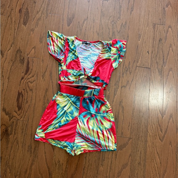 Fashion Nova Tropical Romper - Picture 3 of 3